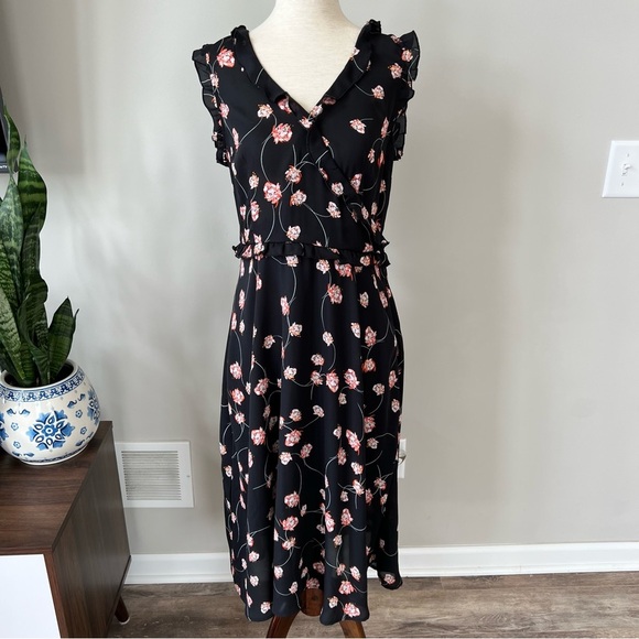 Who What Wear Floral Ruffle MIDI Dress - Picture 5 of 8
